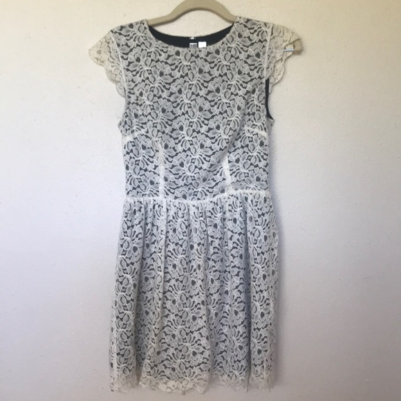 Aritzia | Dresses | Aritzia Talula Lace Dress | Poshmark Aritzia | Dresses | Aritzia Talula Lace Dress | Poshmark
